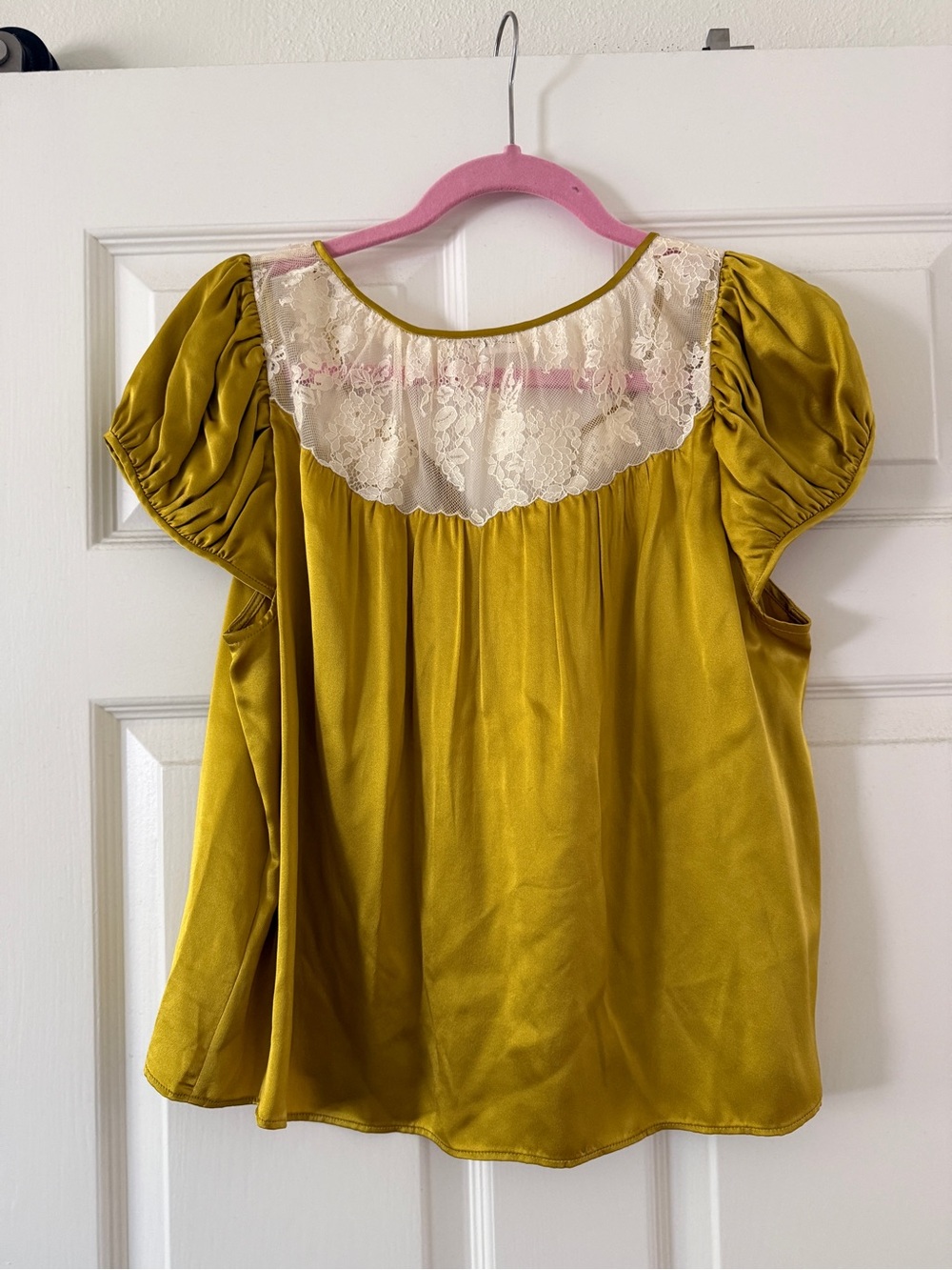 Doen Camri Top in Chartreuse - Picture 3 of 4